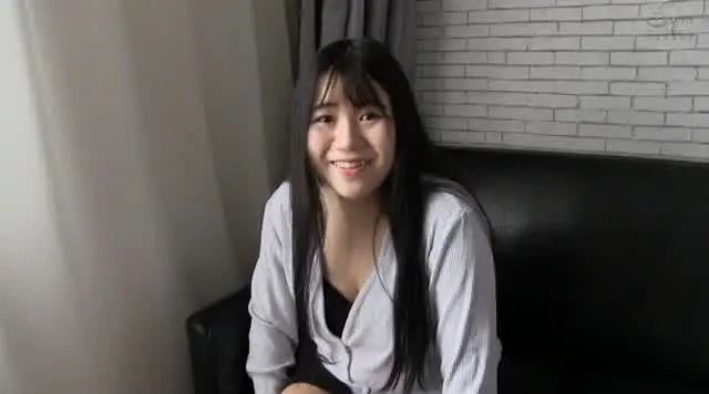 超キュートな専門学生ちさ… 天然巨乳娘と超濃厚肉弾SEXで中だし！