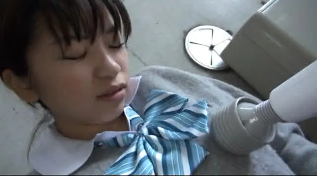少女たちは初めて体験する… 女子校生強制羞恥絶頂 初めての電マ【六】