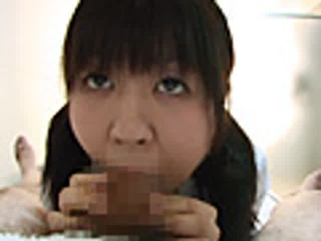 前代未聞の仮性包茎映像！… 仮性包茎の皮をのばしてベロつっこんで 女子校生編01