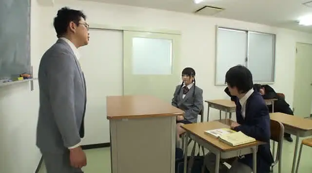 由緒正しき名門高等学校の… 小便生徒会長 木村つな