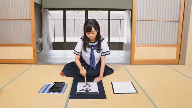 セーラー服がよく似合って… 日焼け女学生の夏の冒険 藤田えり 18才
