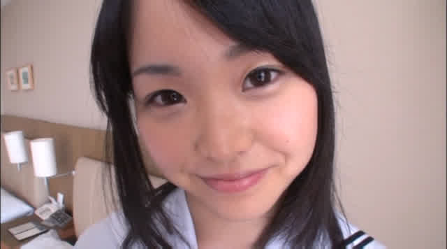 笑うと八重歯がキュートな… 制服美少女と性交 立花くるみ