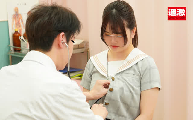 診察に訪れた大きな胸をし… わいせつ医師のナブリ揉み触診に吐息を荒げる女子○生