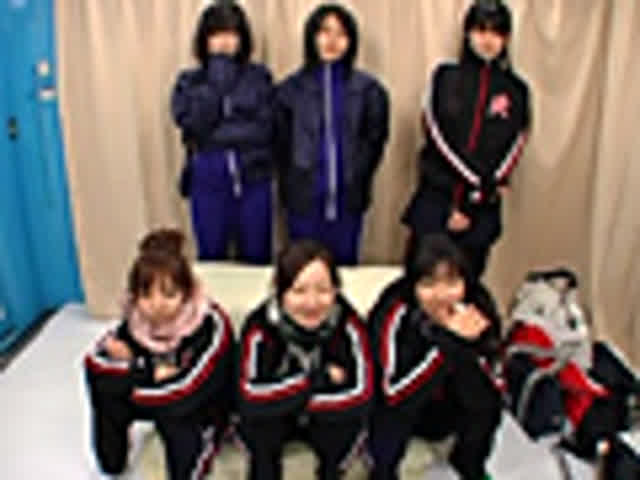 青春時代を部活1本に賭け… 部活帰りコンビニで屯する田舎女子校生