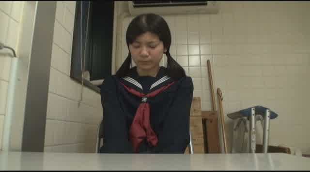 都下にある某ドラッグスト… 未○年（五二三）万引き少女52