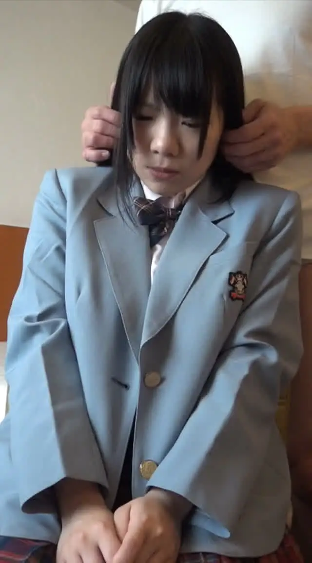 画期的！AVをスマホ縦持… スマホ専用たて動画 かのん 19歳