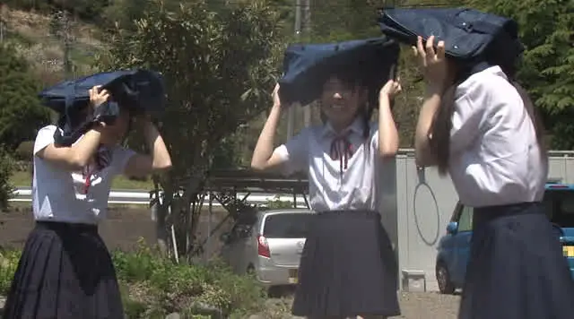 人気シリーズ第2弾！帰宅… びしょ濡れ女子●生雨宿り強制わいせつ2