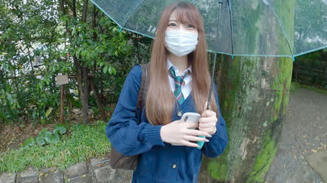 雨振る公園で待ち合わせた… ち○ぽ気持ちいい連呼する現役18歳に中出し！