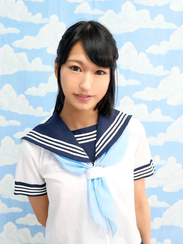 代々木で見つけた女○○生… 代々木で見つけた優しい女●●生に素股 渚ひまわり