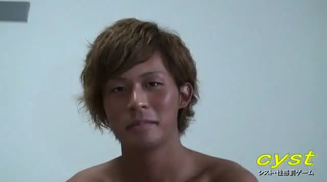 こんがり焼けた肌が魅力的… 褐色18歳少年のフェラ奉仕