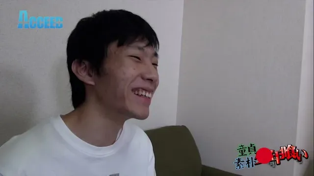 どこにでもいそうなニキビ… 童貞素朴○年喰い！～巨根スリム男子「三精」