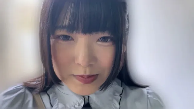 地雷系のななちゃん。なん… 早見ななちゃんとリモバイ散歩！街中で絶頂恥○プレイ！