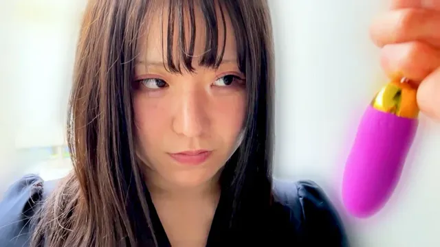 「やらなきゃだめですか…… 高咲まりなちゃんとリモバイ散歩！街中で絶頂恥○プレイ