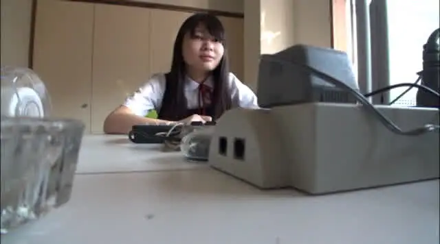 芸能界デビューを夢に見て… グラビア撮影にやってきた少女 瑠璃ちゃん1●才