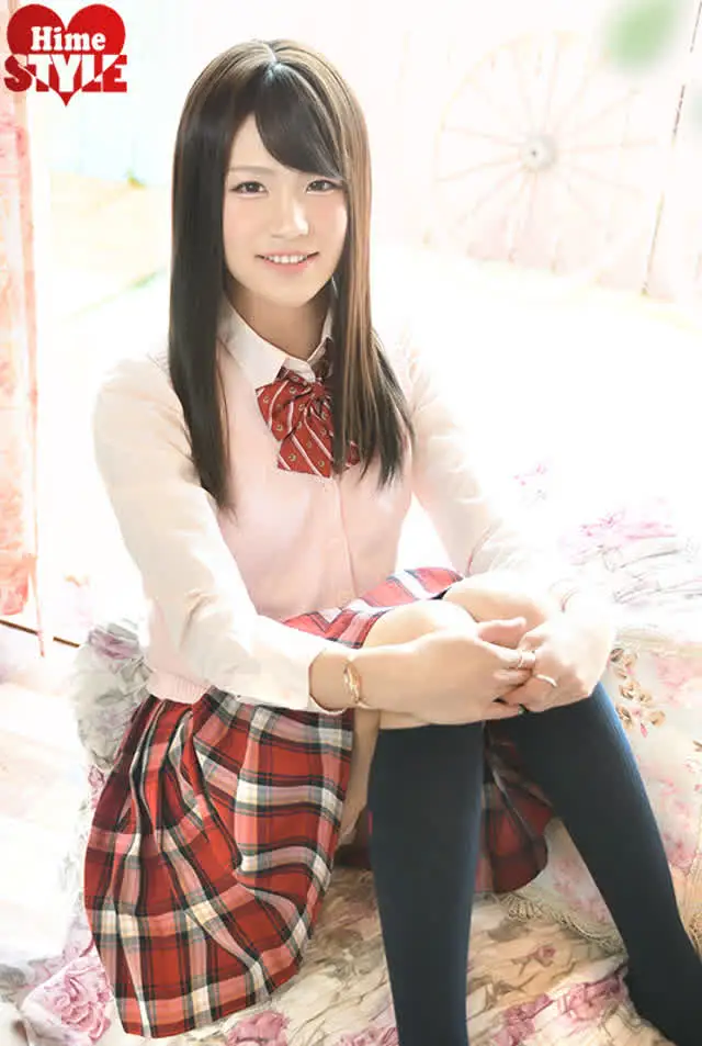 春に卒業したばかりの新1… 新18歳オトコの娘ひめドットらぶ春風ひなたAVデビュー
