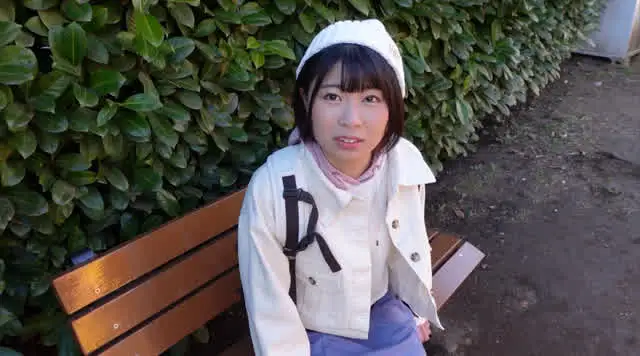 公園で捕まえたロ○っ娘を… ロ●専科 幼性発見！ド淫乱お漏らし娘捕獲！なつちゃん
