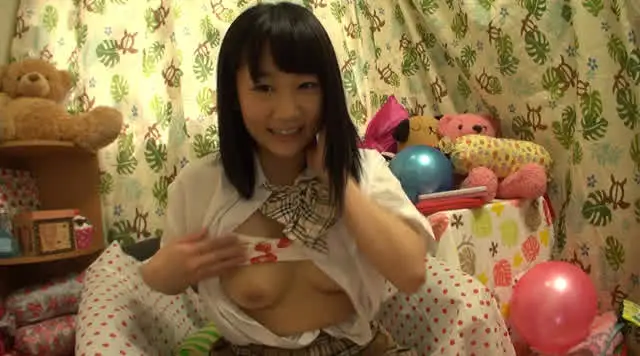 2ショットだから可愛い彼… ピチャピチャ潮吹きLIVEチャットオナニー4時間DX vol.05