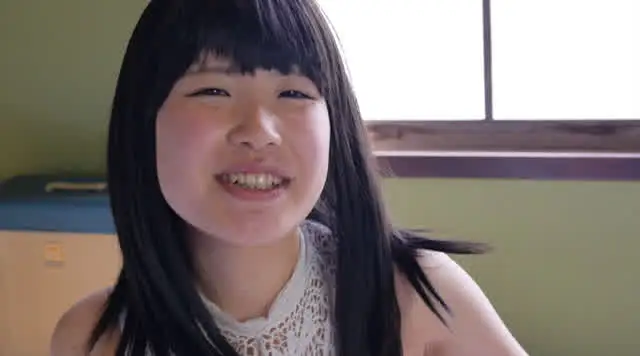 「芦田知子」ちゃんがはじ… ハジめての野外露出 ドキドキ羞恥さんぽ 芦田知子