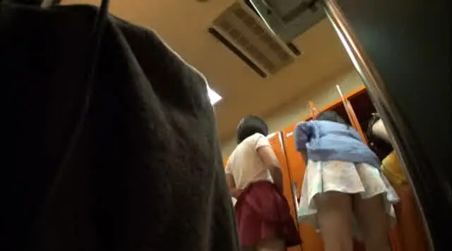 男子禁制！女盗撮師にしか… SC級厳選 女性盗撮師による銭湯盗撮 パイパン少女編