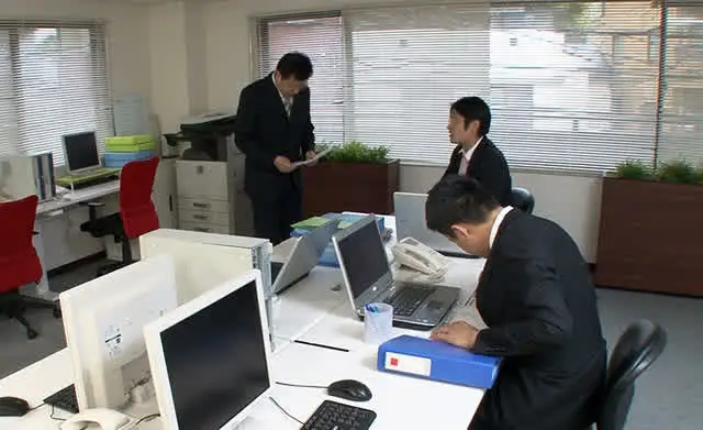絶対に手を出してはいけな… ひよこ女子に媚薬まみれの極悪チ○コで鬼イラマチオ。弐