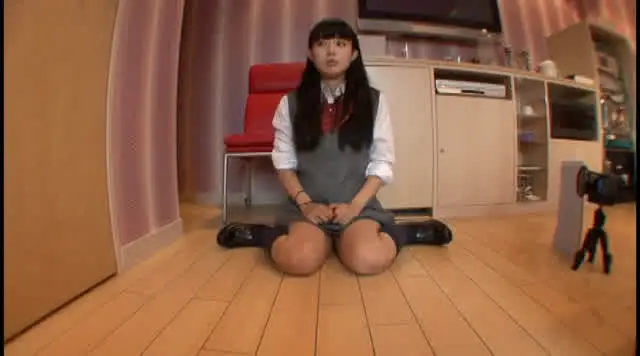 女子校生達が無人カメラの… オシッコを漏らしてイキまくる女子校生達のオナニー3