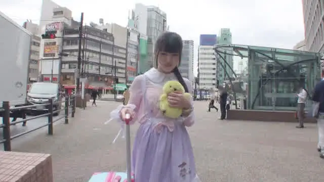 天性のアイドル資質を持つ… 声優志望の夢見る美少女が上京しました編 大橋桃菜