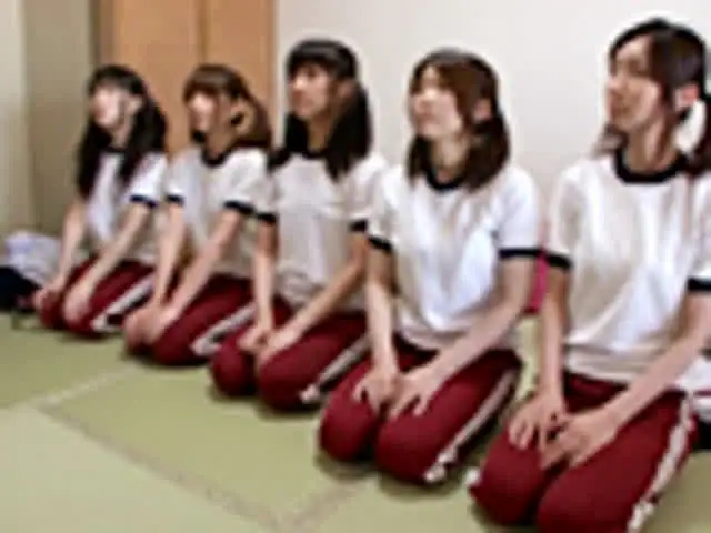 スク水が似合う少女たちは… ロリータ水泳部の夏合宿