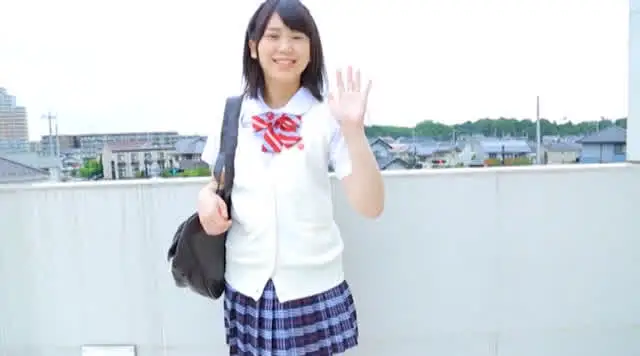チャーミングなハニカミ笑… 恋人つなぎ 百瀬向日葵