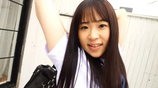 無邪気で明るくちょっぴり… 上原風菜／ 100％美少女