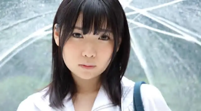息をひそめた微笑みに癒し… 恋のハレンチ／橋田あすか