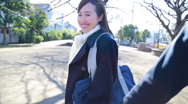可憐で気品あふれる美少女… 杉崎ゆい  恋糸ラプソディ