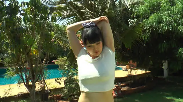 グラビアアイドルとして活… 【検証】海外グラビア撮影はマジ大胆になる説 中野由貴