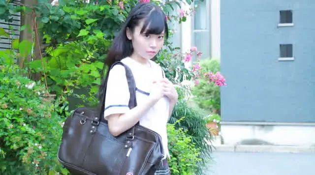 色白清楚な黒髪美少女「渡… 渡邉咲空  恋糸ラプソディ