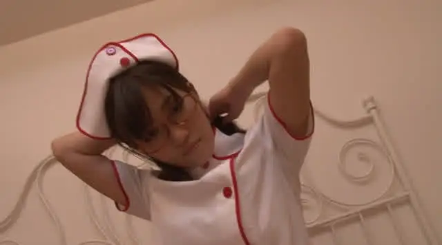 絶対に顔をうずめたいオッ… こぼれ落ちそうなほどの爆乳！／渡部真弓