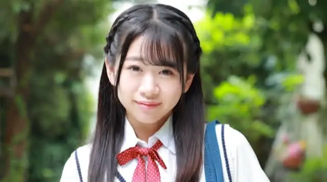 つややかな長い髪に清楚な… 恋するヴァージン／吉本麻里