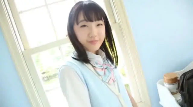 ハジける美肌のスレンダー… 青木みぃな シースルーラブ