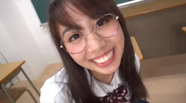 ユー○ューバーを夢みるJ… J●がイイネ欲しさの激エロ配信！？／るい