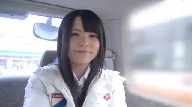 ほんわか雰囲気のかわいら… おっぴろげ羞恥ドライブで理性崩壊！／村田まい