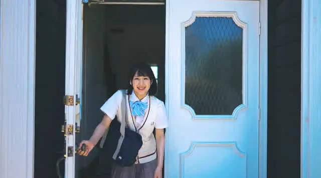 幼さ残る柔肌と華奢なルッ… 春日菜乃  キミ、10代、恋の予感