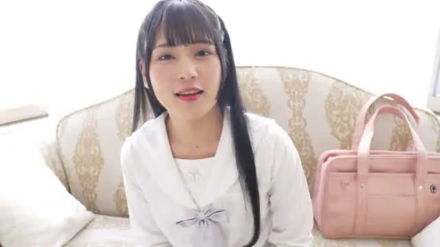清楚な美少女なのに実はと… 常田めるも  ヌード未満～卒業作品～