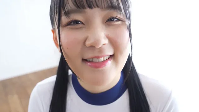 元ご当地アイドルとして地… 海老井もえ  恋のバイブレーション！？