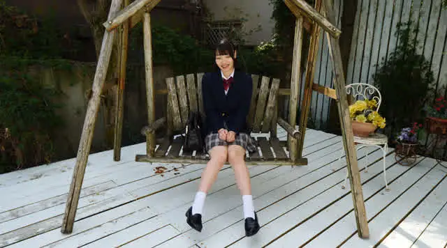 シリーズ第2弾は透明感抜… 斎藤まりな ／ 黒髪美少女は純真華憐