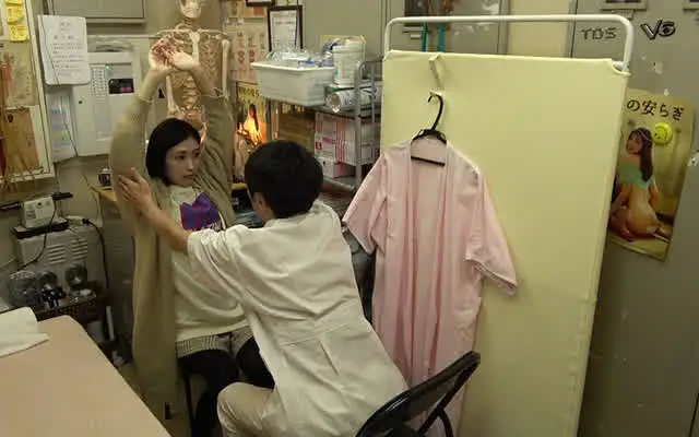 酒…タバコ…バクチ…女…… 鍼灸院すどう盗撮り下ろし5 感じてないフリが下手だねえ