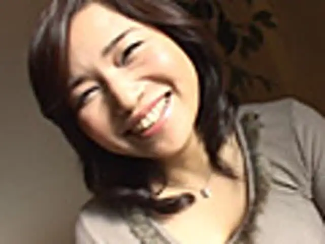名前に似合わず恥ずかしが… 初撮り人妻 騙し中出しドキュメント 宮本冷子