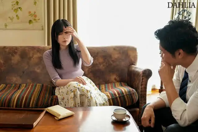 大企業の役員婦人のももは… 夫の部下に薬漬けにされイカされ続けた傲慢妻 本田もも