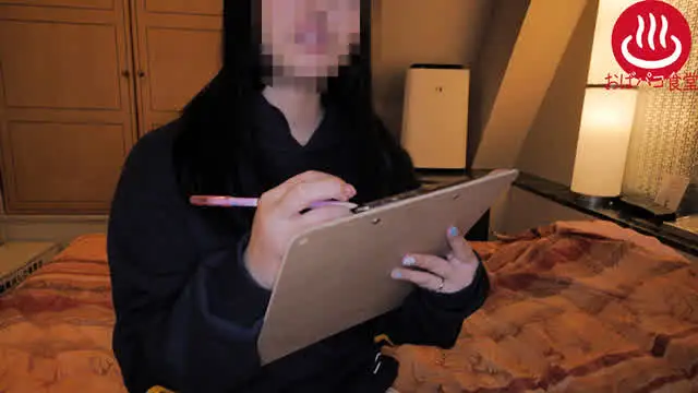 スロットにハマる人妻鈴木… パチンカスの長身巨乳美人妻