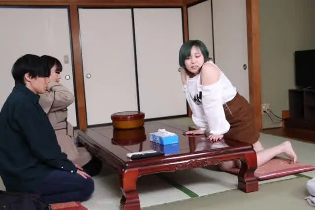 母親と叔母さん（巨乳でム… 「おちんちん大きくさせてごめんね」独身爆乳叔母さん