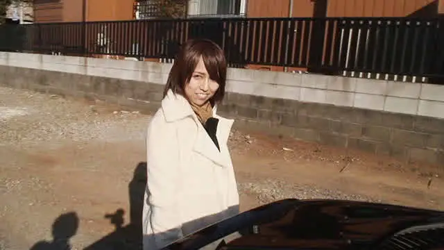 未央、30歳、身長151… 底なしの性欲に好奇心、リモコンローターで街歩き、拘束
