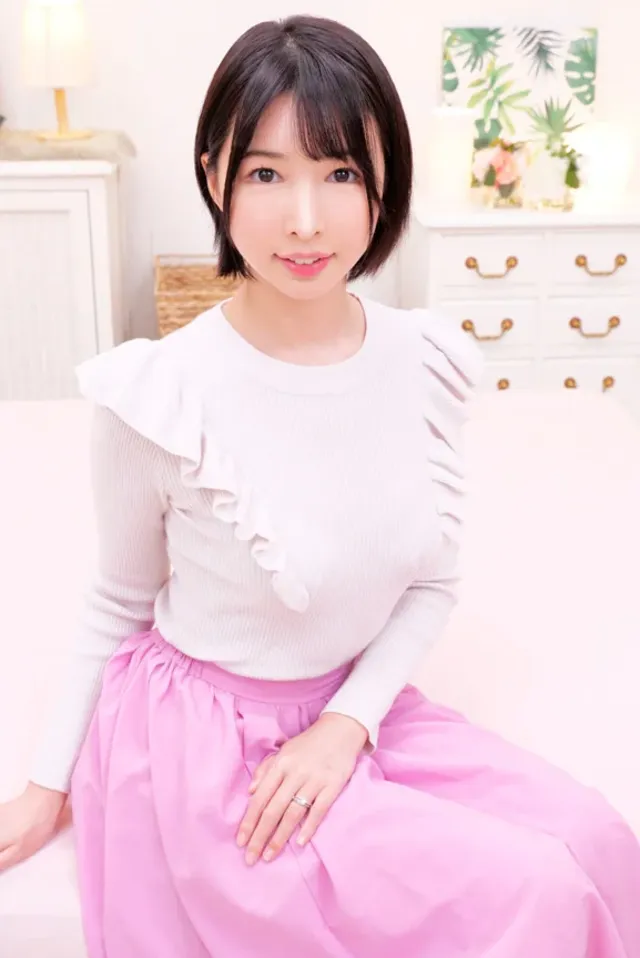 街で「童貞君の悩み相談を… 可愛いママさんが童貞君に生中出し筆おろし！ 東城ゆい