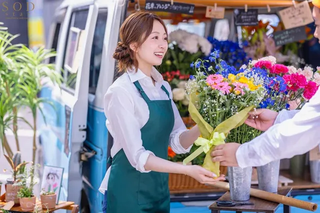 移動式花屋を営み夫のED… 【至高の10ピストン即中出し】で着床を目指している。